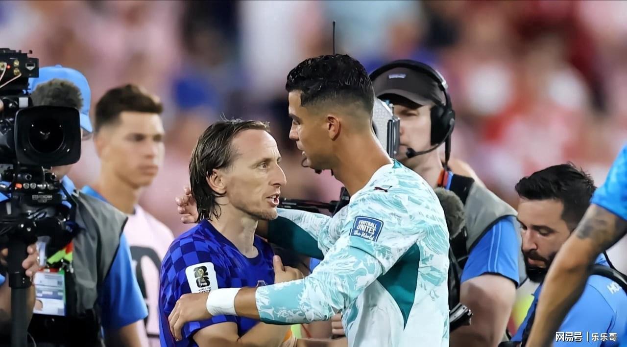 ESPN：唐斯愿降薪续约，但认为尼克斯要求不合理